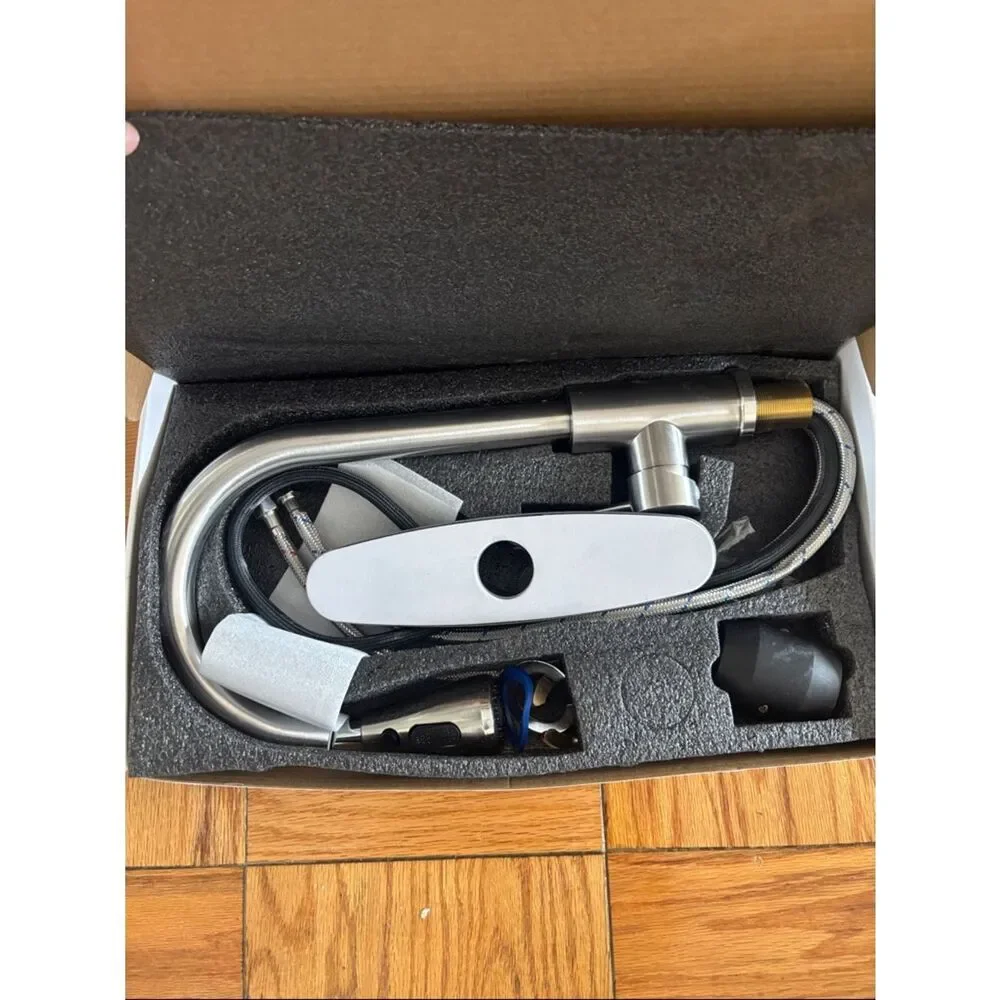 ✨New In Box✨ Single Hole Pull Down Kitchen Faucet Brushed Nickel Has All Parts